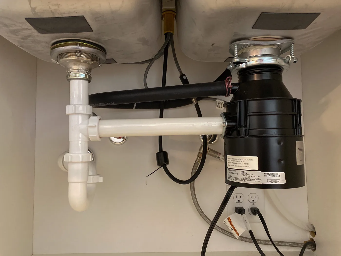 Garbage Disposal Leak in a Chula Vista home